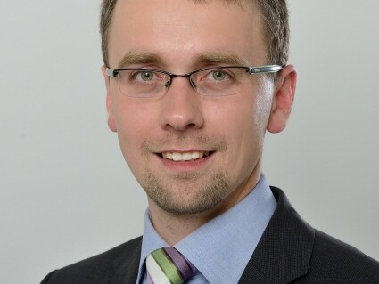 RNDr. Josef Uchytil, EFA, DiS. Partners